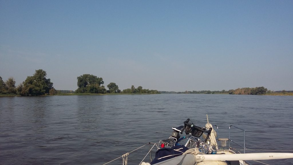 Elbefahrt mit viel Wasser